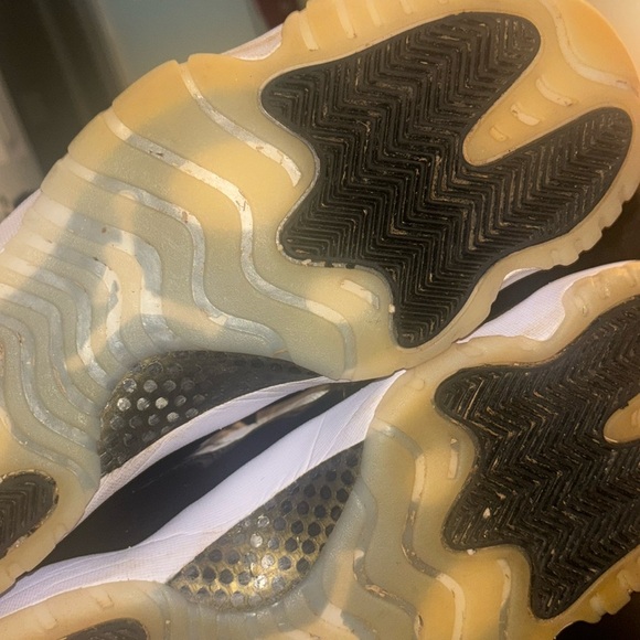 Jordan 11 retro “Gratitude” sz 14 - Picture 6 of 11